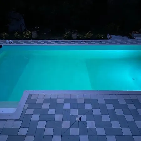 Pool House Holiday home *